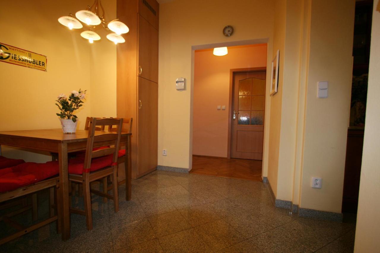 Apartment No. 12 Trziste 29 卡罗维发利 外观 照片