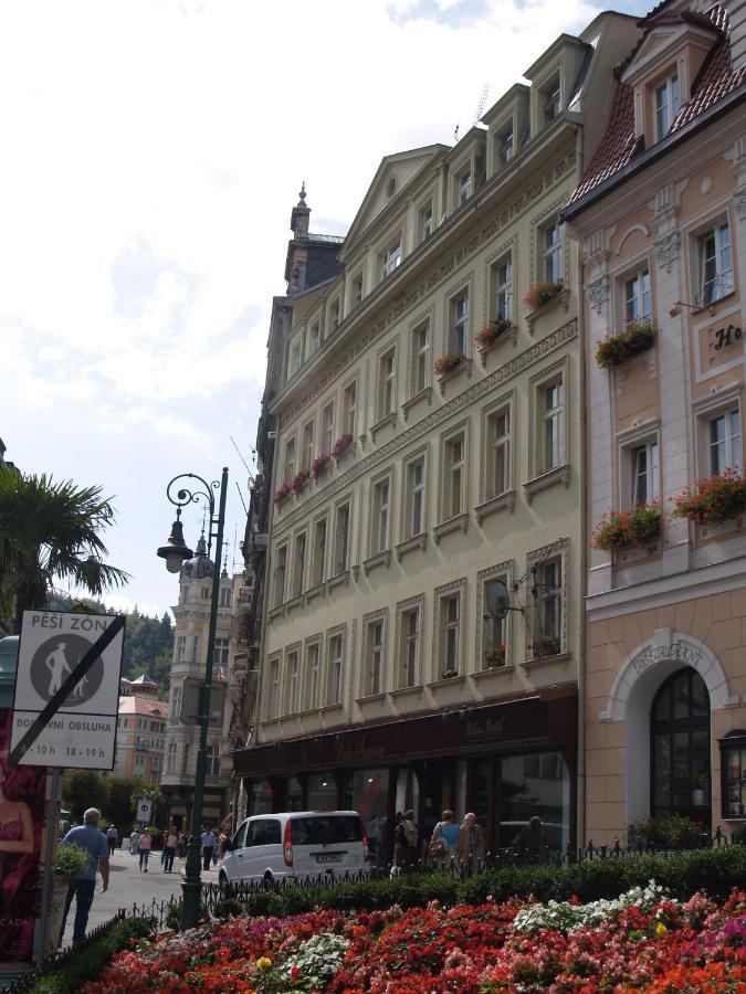 Apartment No. 12 Trziste 29 卡罗维发利 外观 照片